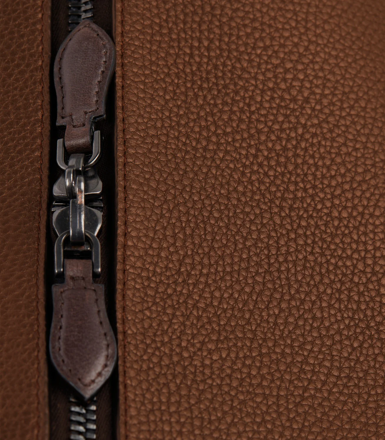 Leather Duffle Holdall Loader In Cognac - Image 4