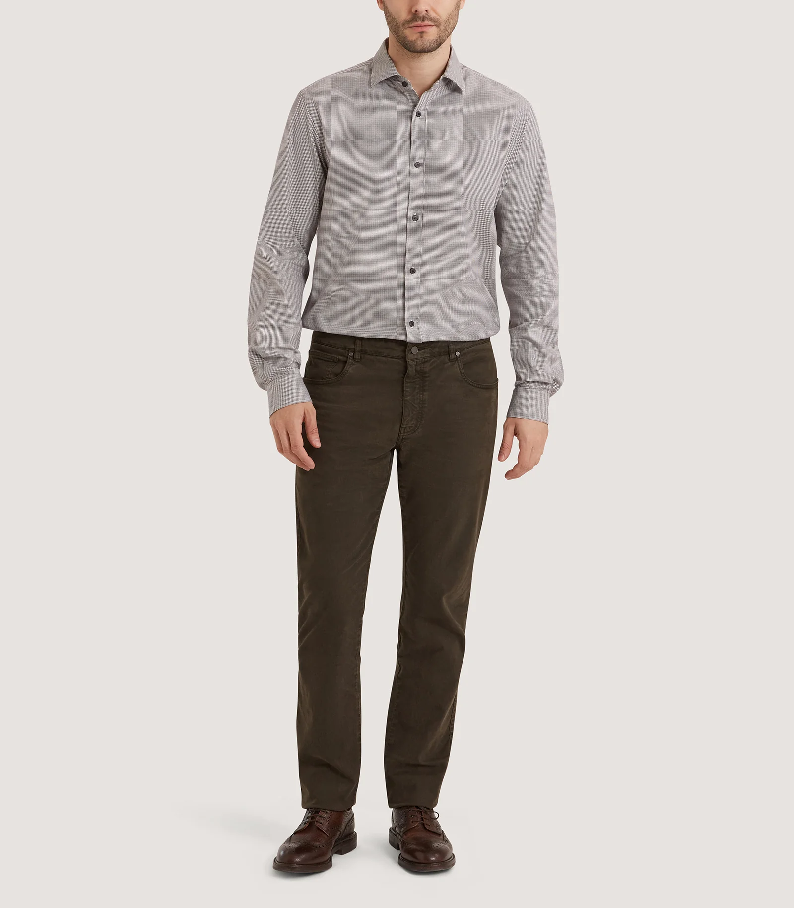 Men's Cotton Shirt With Horn Buttons in Peppercorn - Image 2