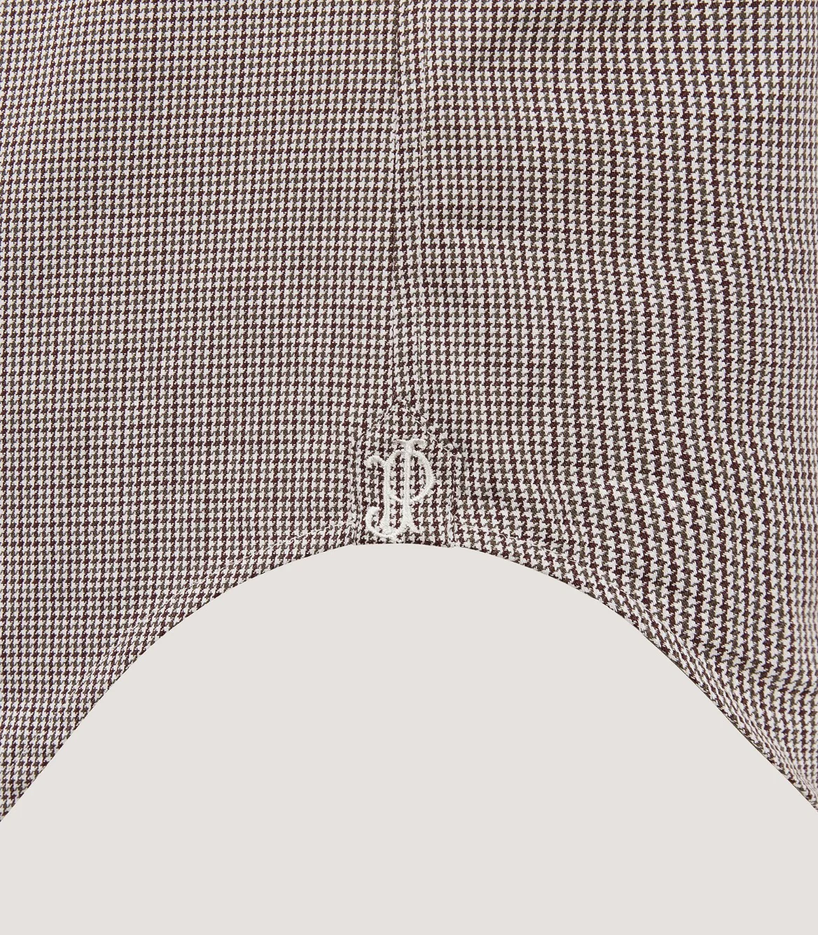 Men's Cotton Shirt With Horn Buttons in Peppercorn - Image 5