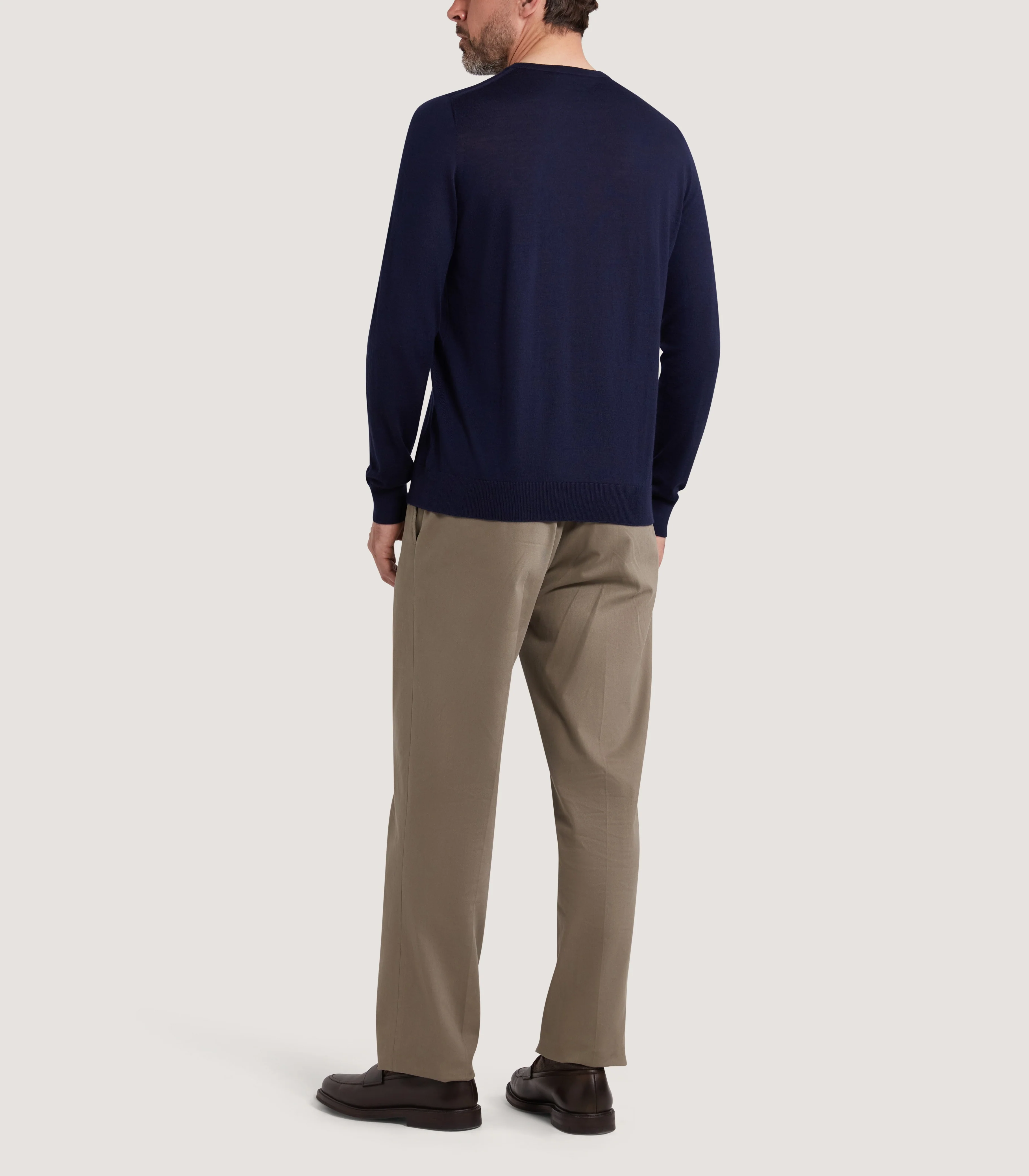 Men's Lightweight Travel Merino Crew Neck in Midnight - Image 4