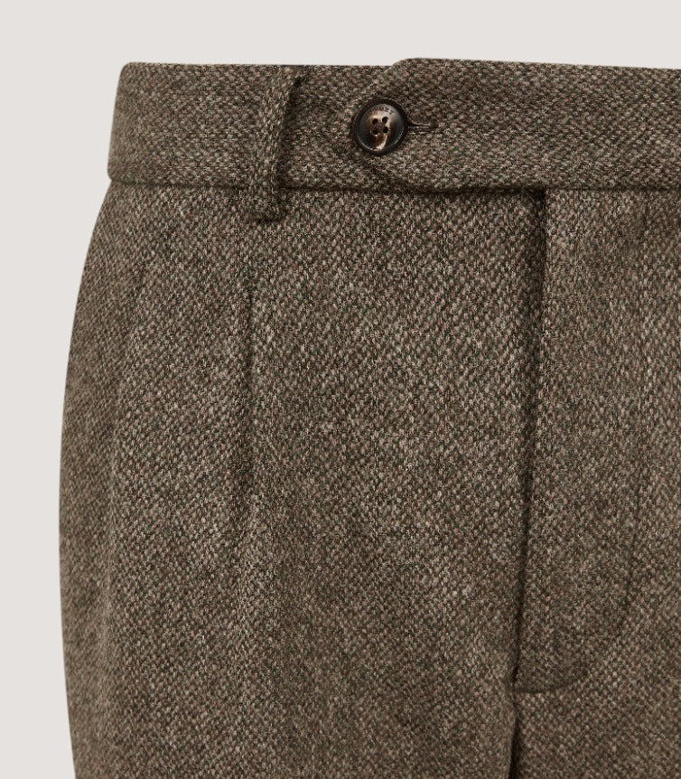 Men's Lightweight Tweed Breeks in Acorn - Image 5