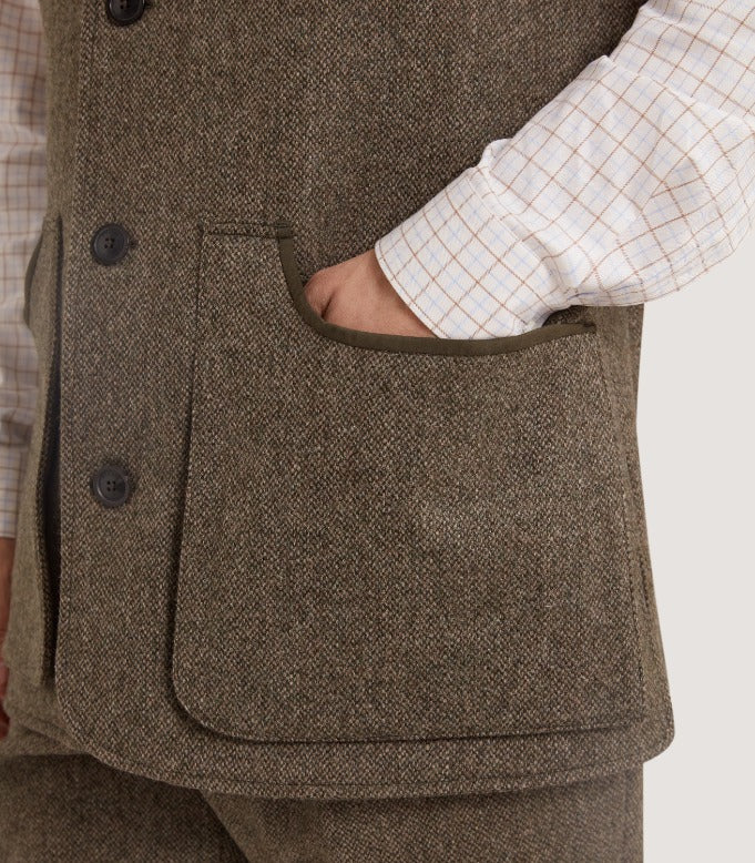Men's Lightweight Tweed High Collar Vest in Acorn - Image 5
