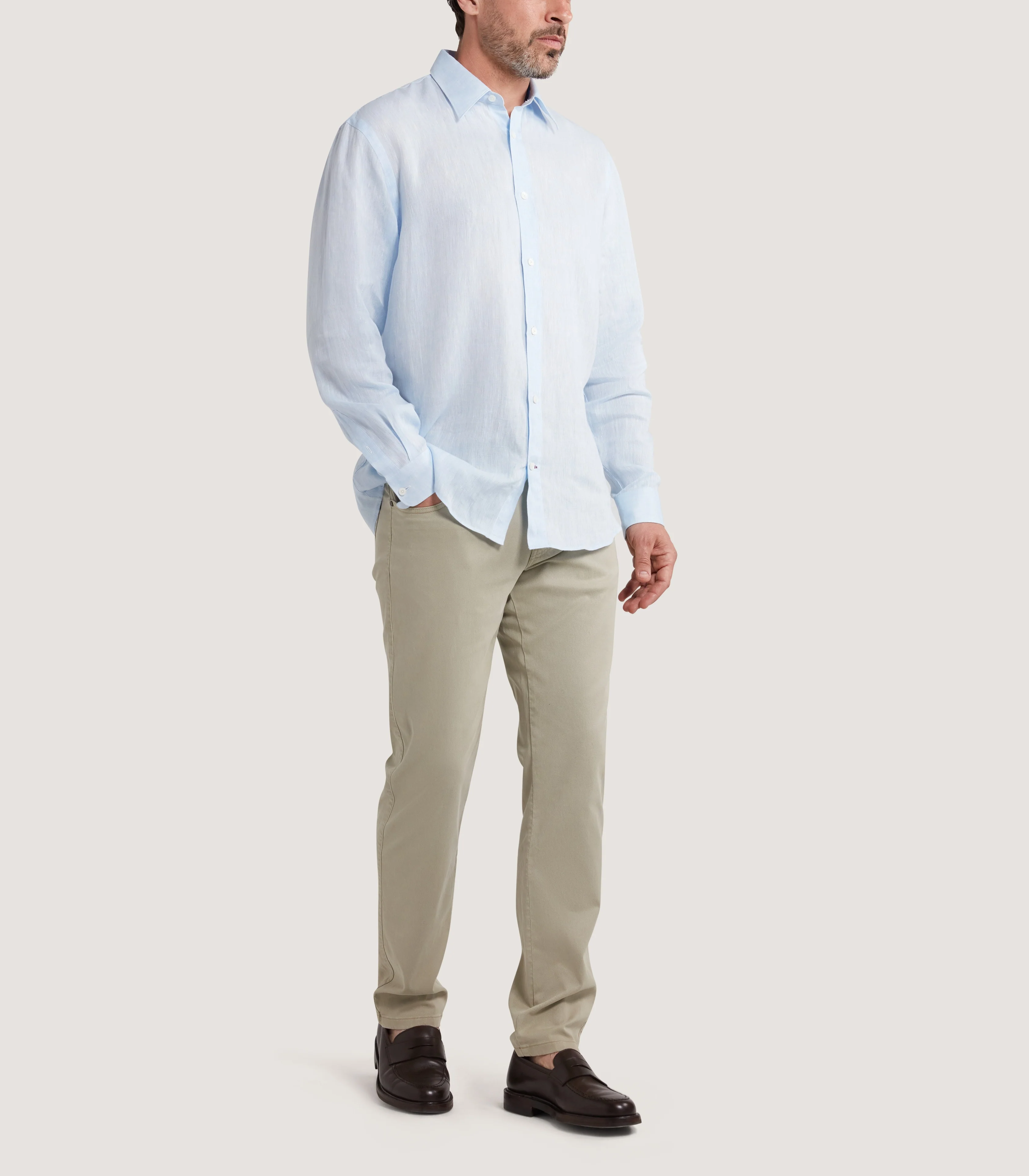 Men's Classic Linen Shirt in Cornflower Blue - Image 2
