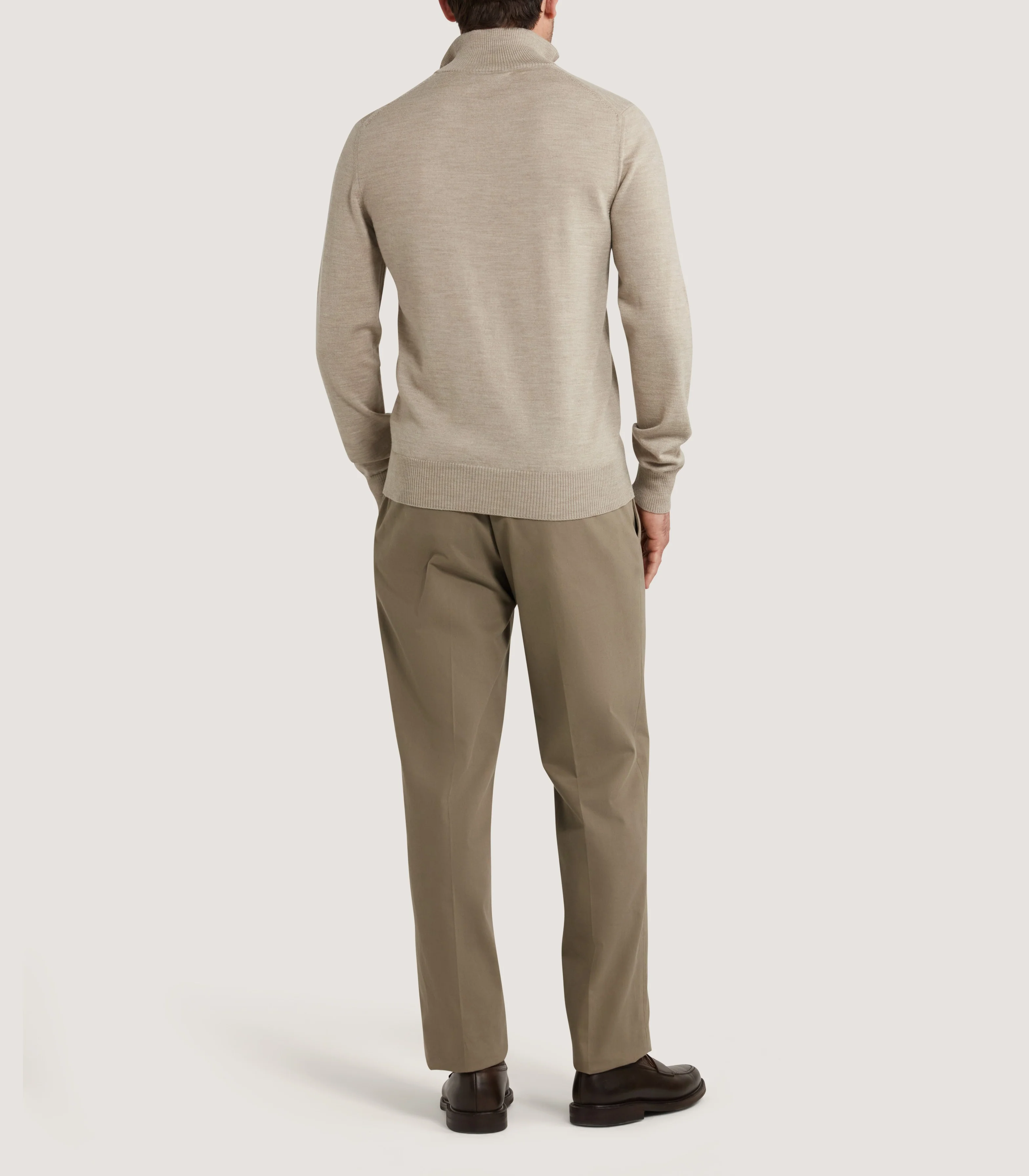 Men's Linton Quarter Zip Sweater In Taupe - Image 4