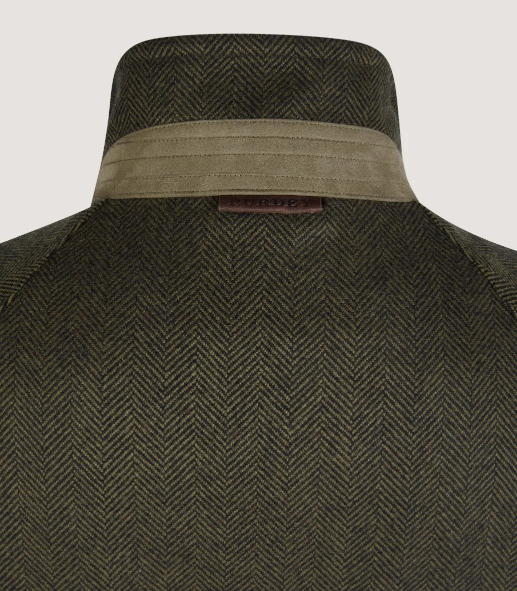 Men's Raglan Cashmere Tweed Field Coat in Dinmore - Image 6