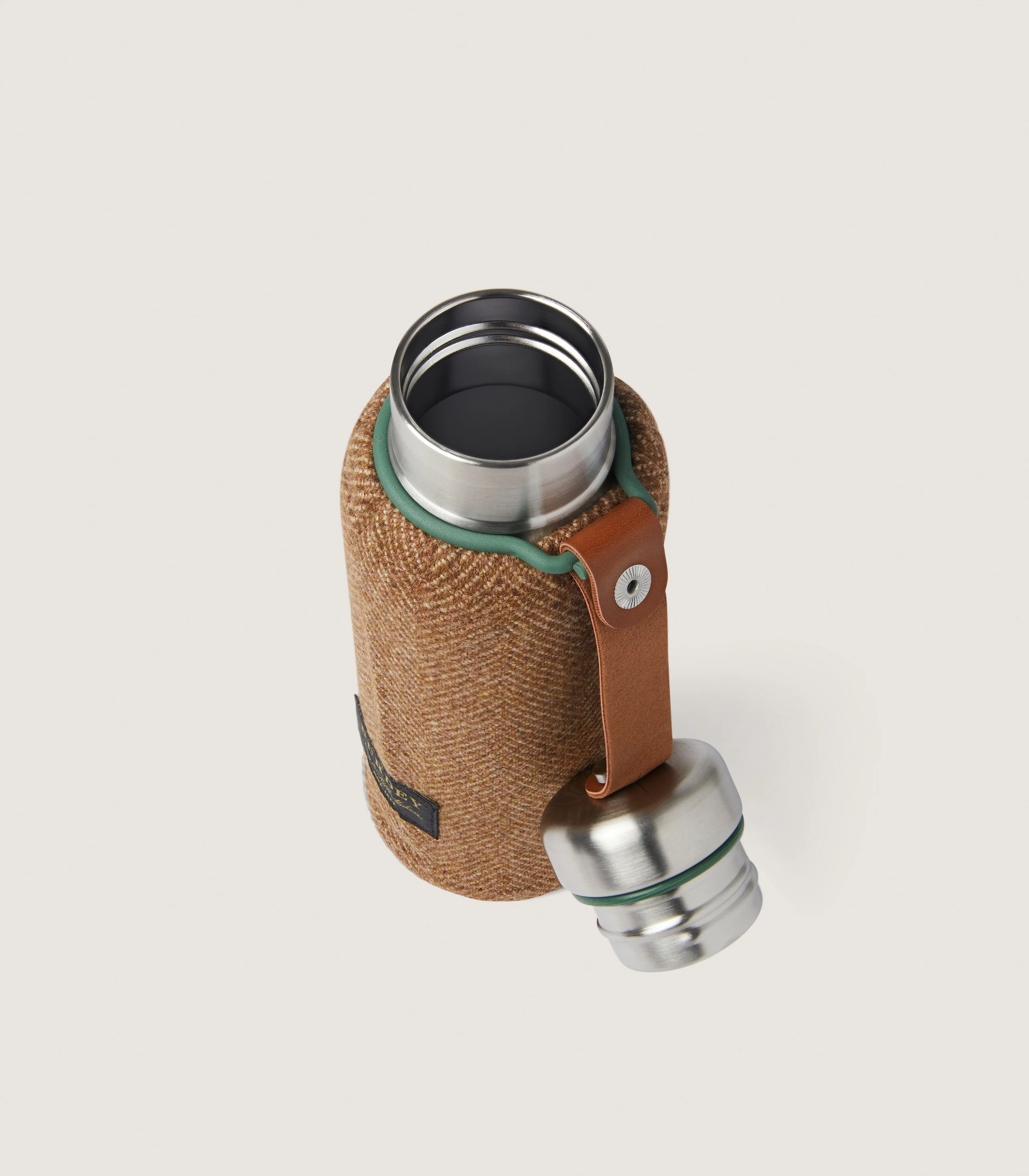 Tweed Insulated Flask in Darnick - Image 2