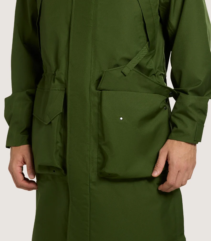 Technical Vatersay Sporting Cape In Rifle Green - Image 6
