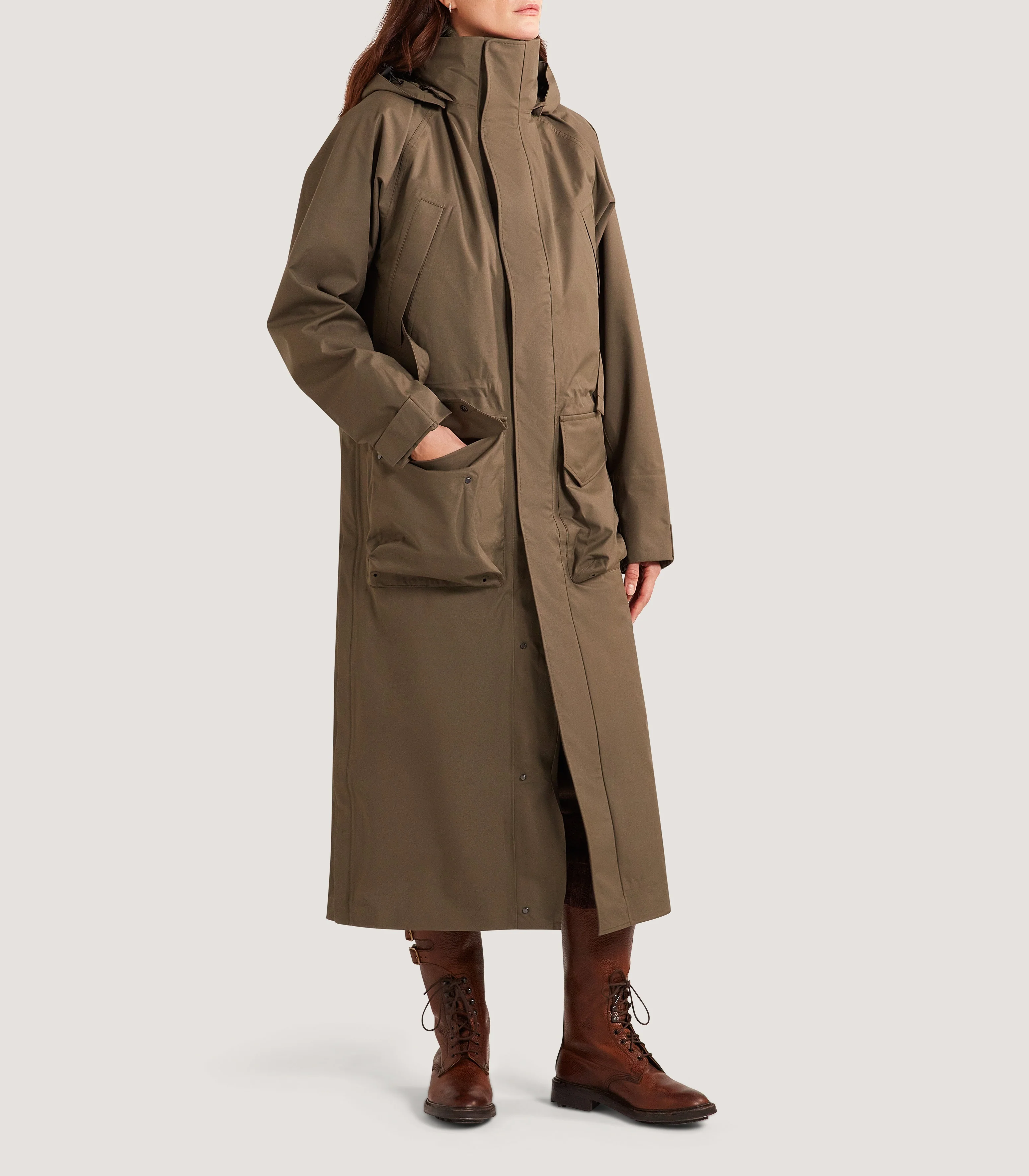Technical Vatersay Sporting Cape II in Drab - Image 3
