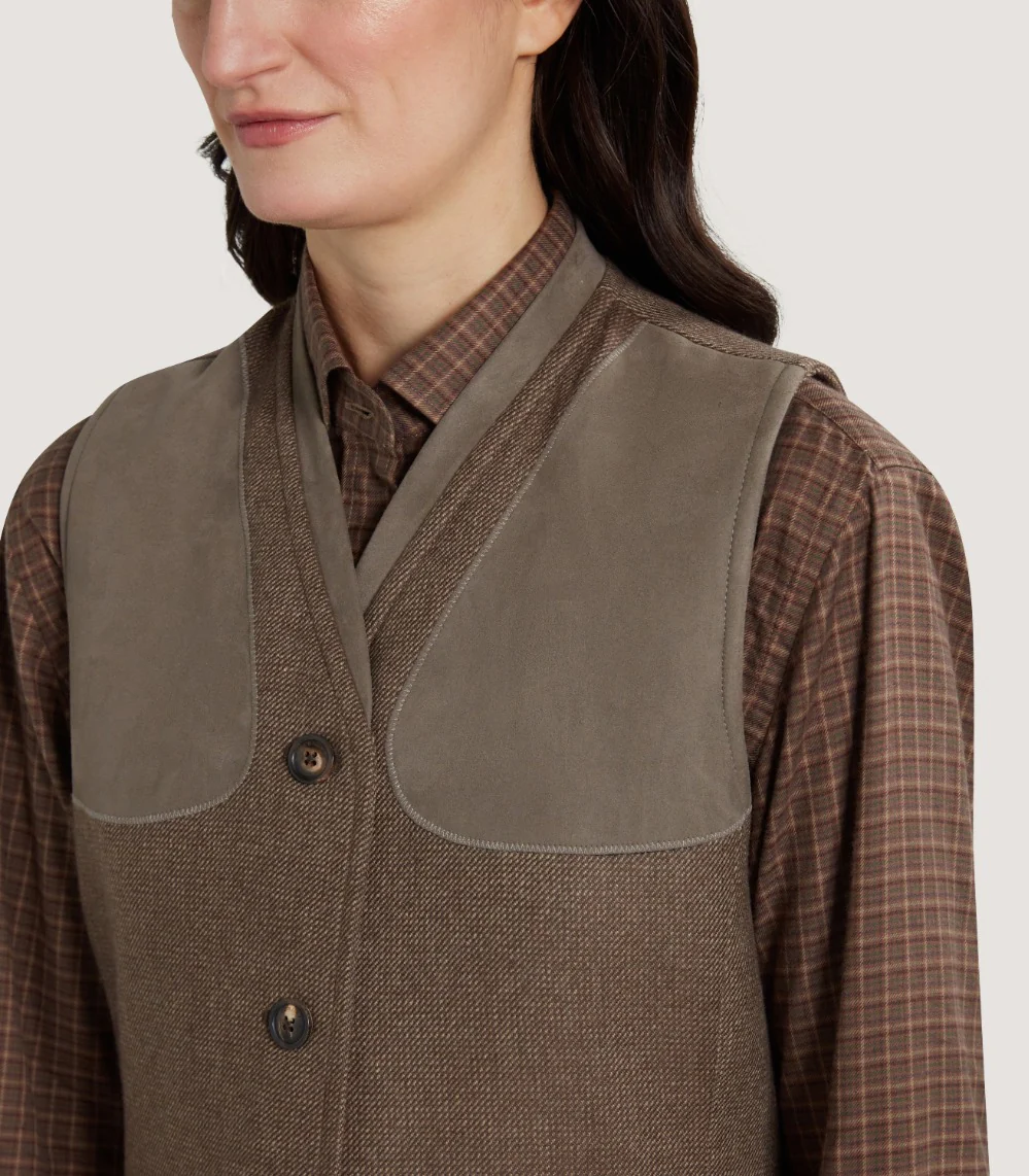 Women's Cashmere Tweed Shooting Vest in Percy - Image 5